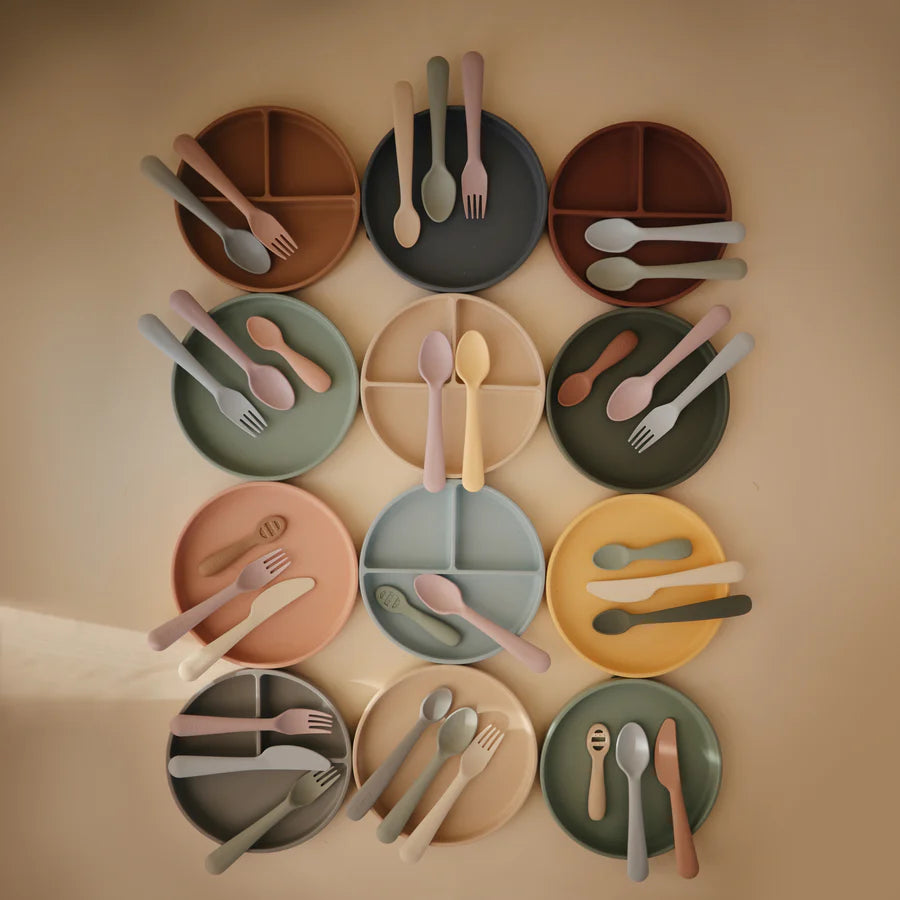 Mushie, Silicone plate with suction cup, Cambridge Blue