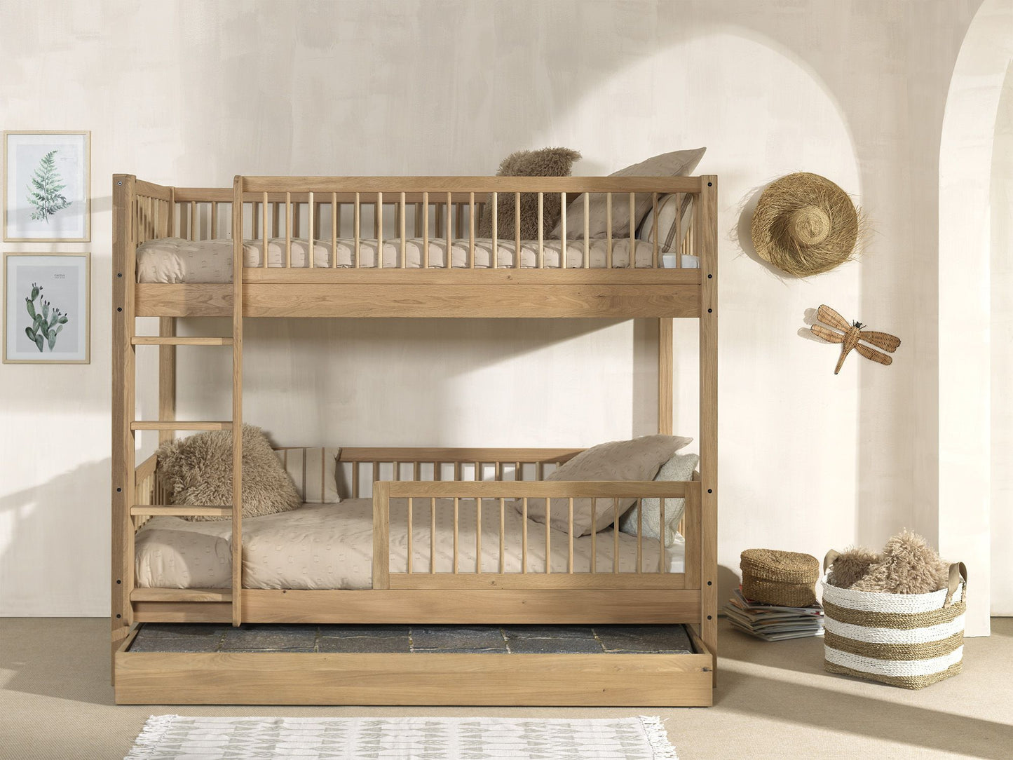 Vipack, Turvalaita, Forrest Oak