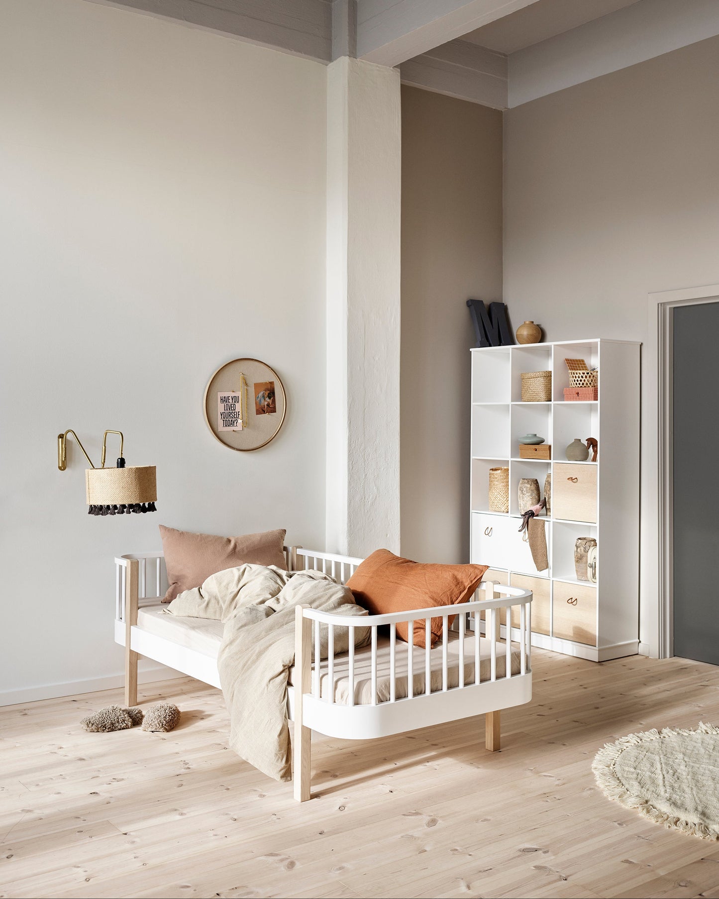 Oliver Furniture, Wood, Turvalaita