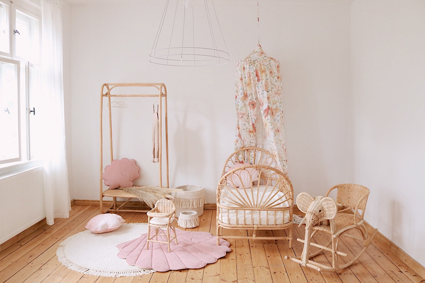 Hi Mili Bed canopy, Flower Power