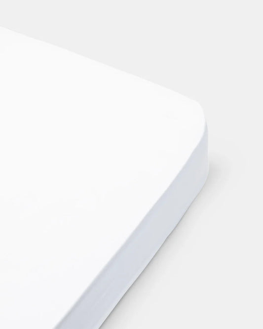 Dear April, Muotolakana 68x122, Simply White