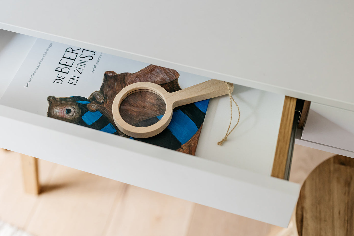 Bellamy, Lotta Desk, Snow
