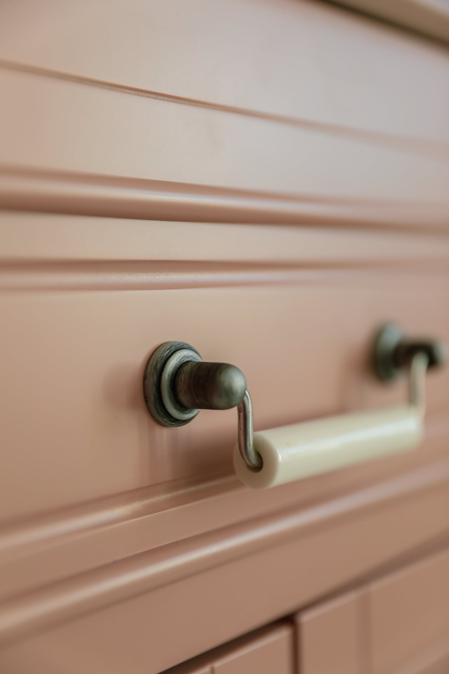 Bellamy, Ines, Korkea Lipasto, Vintage Rose