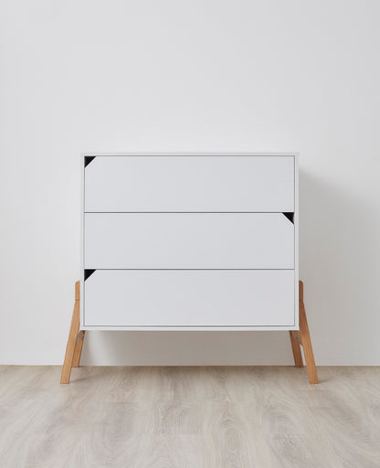 Bellamy, Lotta Lipasto, Snow White