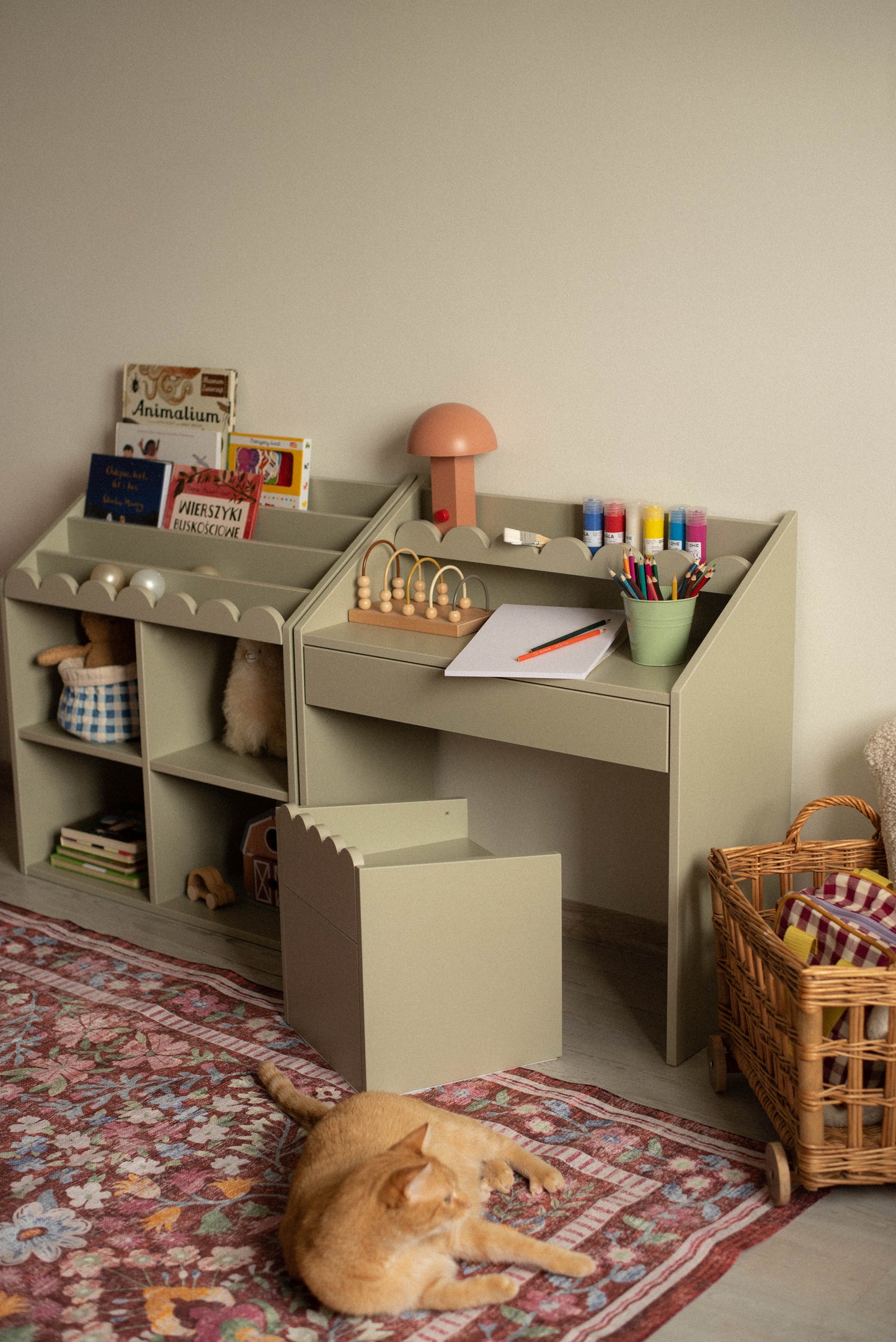 Book Nook, Montessori Pöytä ja Tuolit, Sage