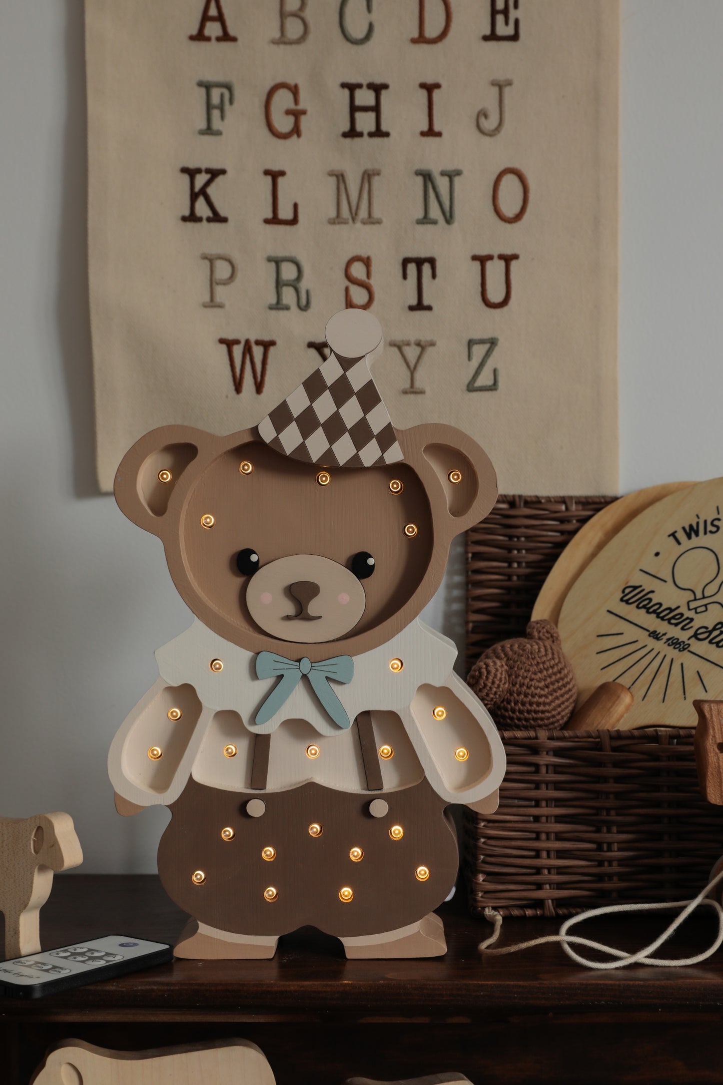 Little Lights, Yövalo, Theodore The Bear, Chocolate Brown