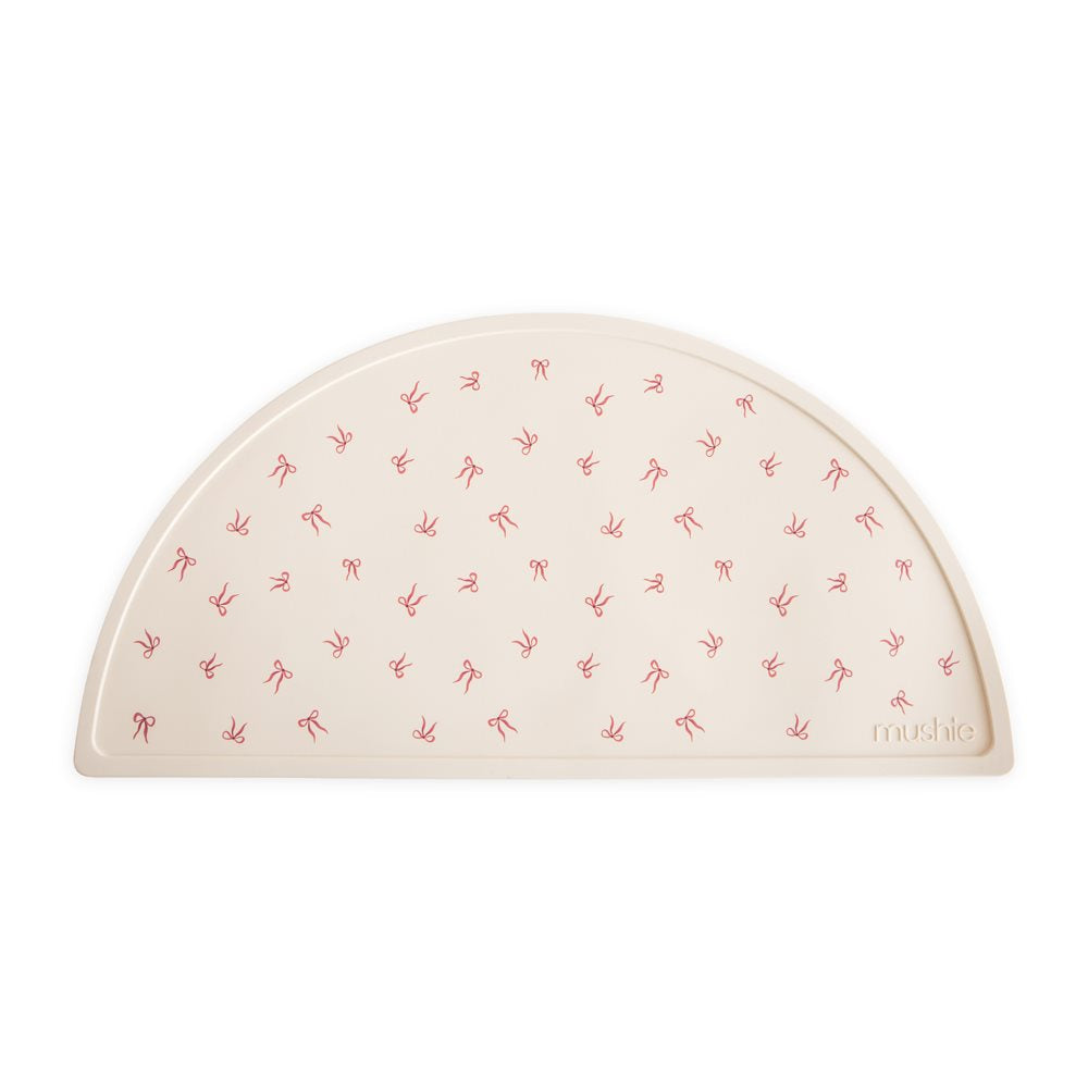 Mushie, Silikoni Ruokailualusta, Bows