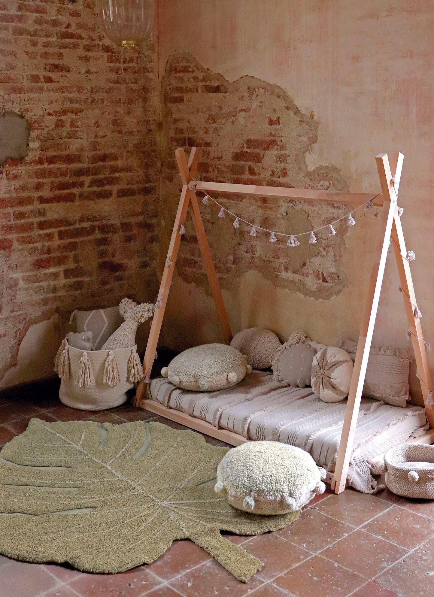 Plants, Pestävä Matto, Monstera Olive