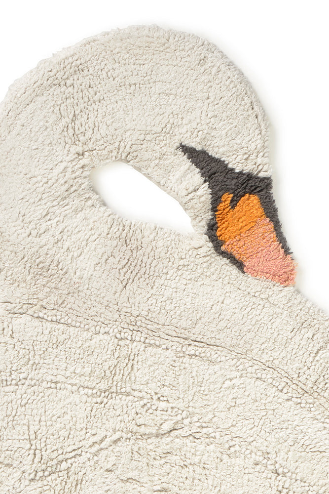 Swan Lake, Pestävä Matto, Swan