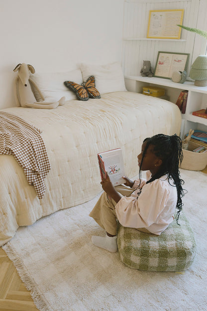 Swan Lake, Pestävä Matto, Vichy Ivory