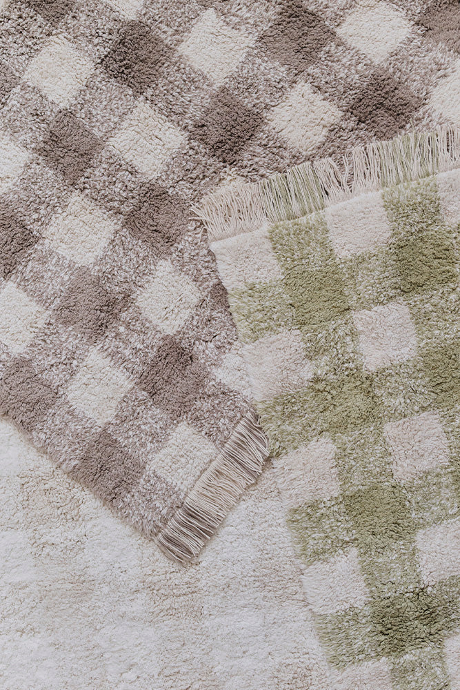 Swan Lake, Pestävä Matto, Vichy Marron