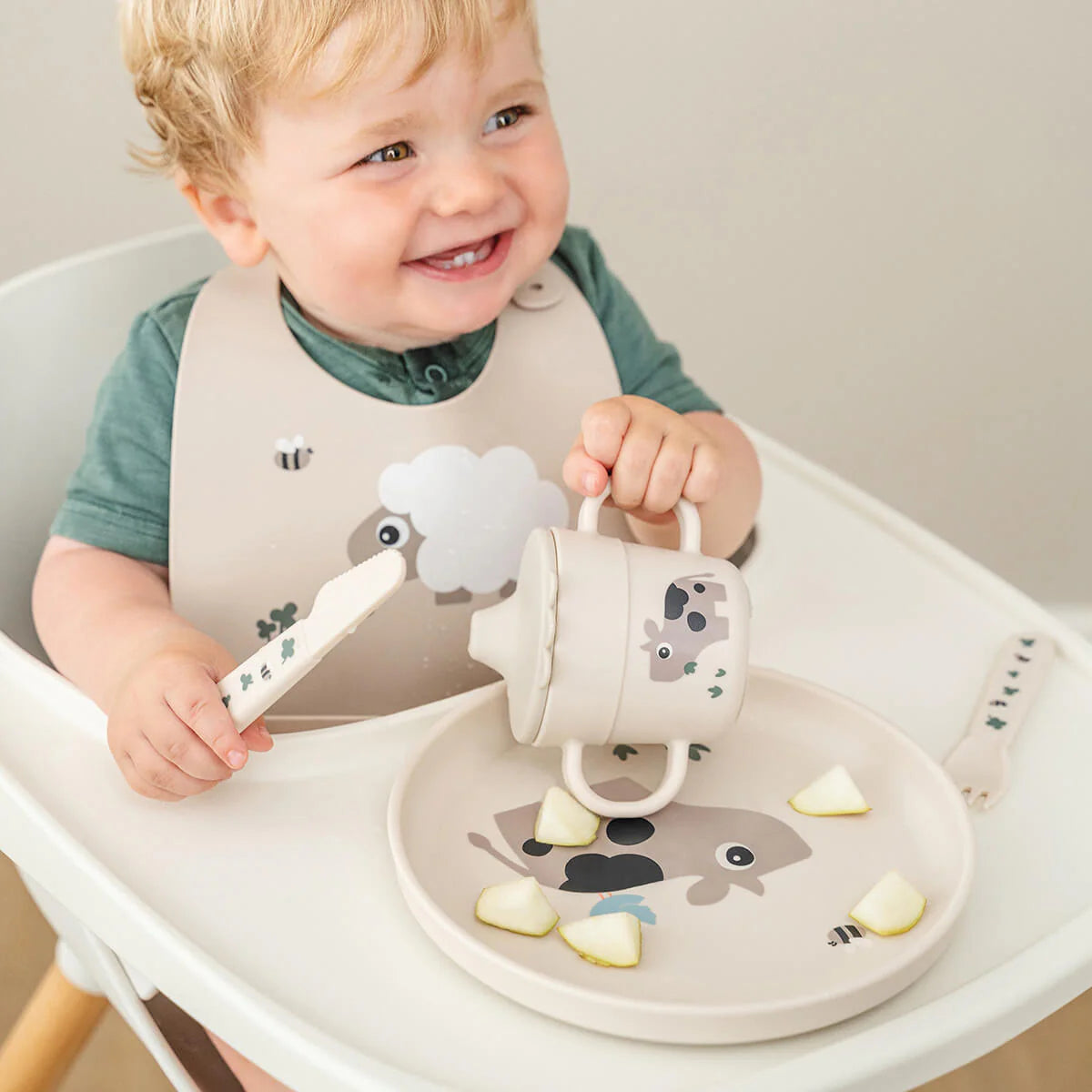 Tiny Farm, Plate, Sand