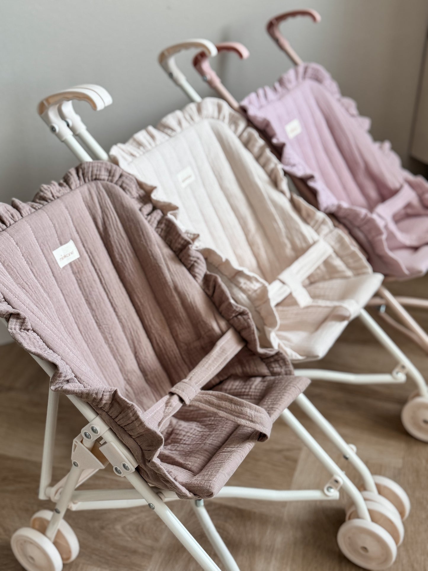 Minikane, Nuken Rattaat, Rose Orchidee