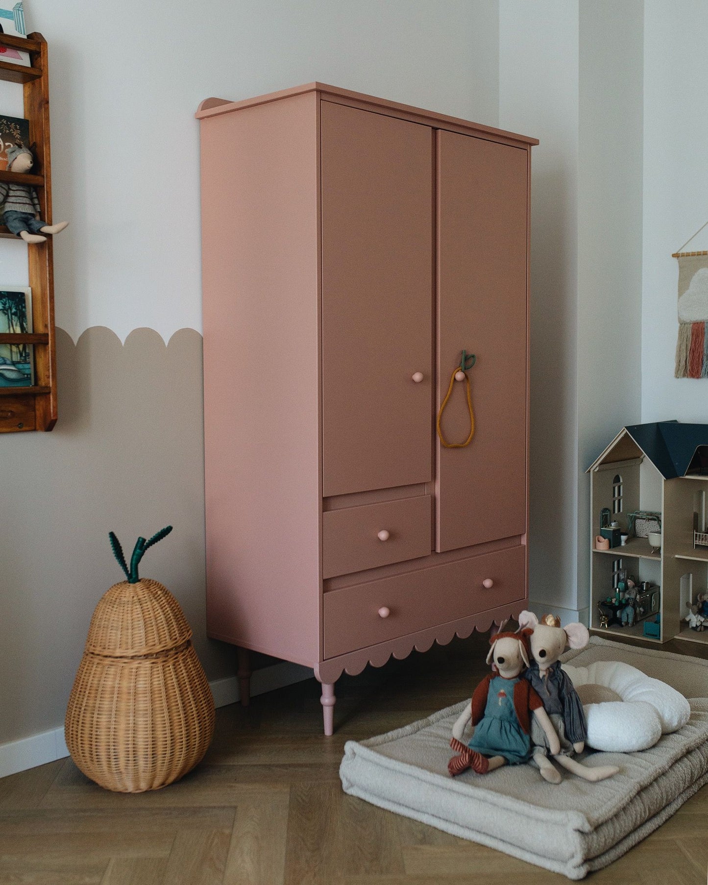 Wood Luck Design, garderob, Babushka naturrosa