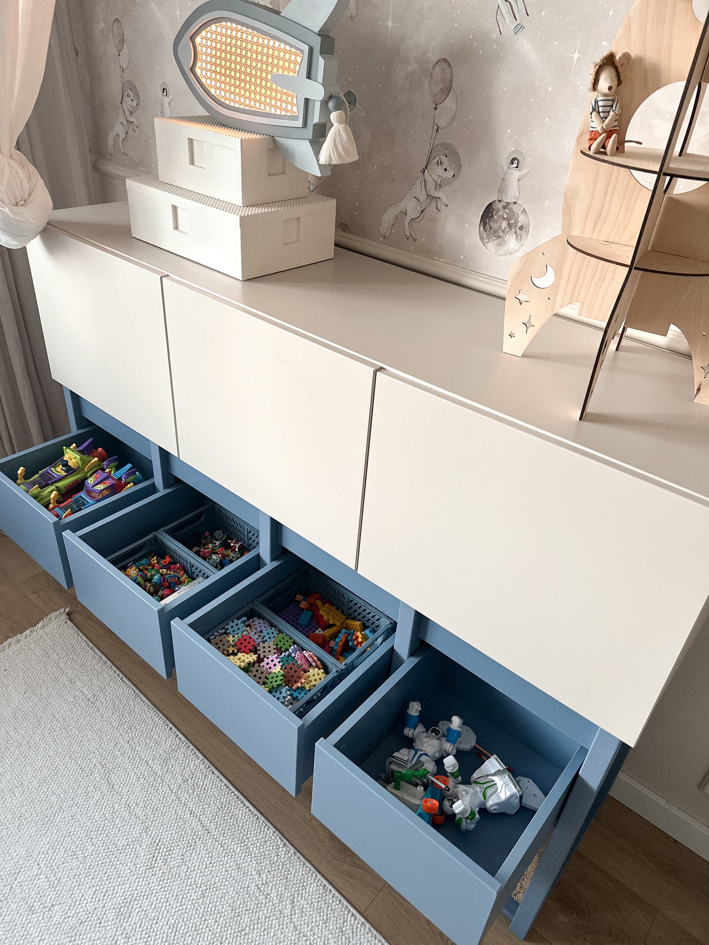 Wood Luck Design, Lipasto, Tweens Muted Blue