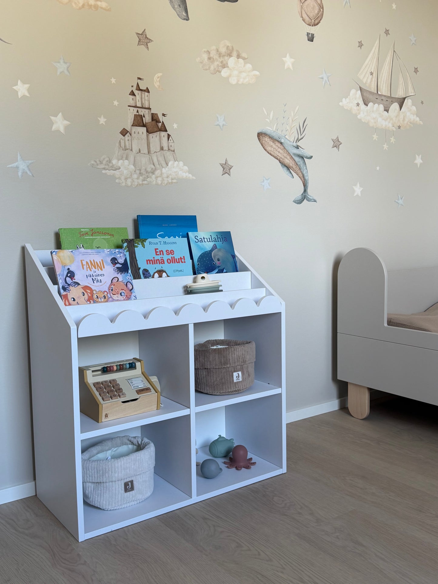 Book Nook, Montessori Kirjahylly, Snow White