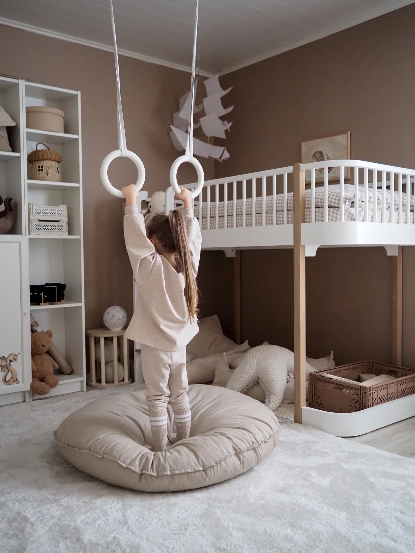 Fitwood, Lattiatyyny, Hiekka tai Kivi