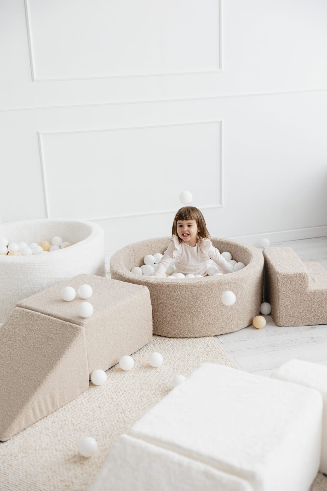 Play module + Sea of ​​balls, Beige