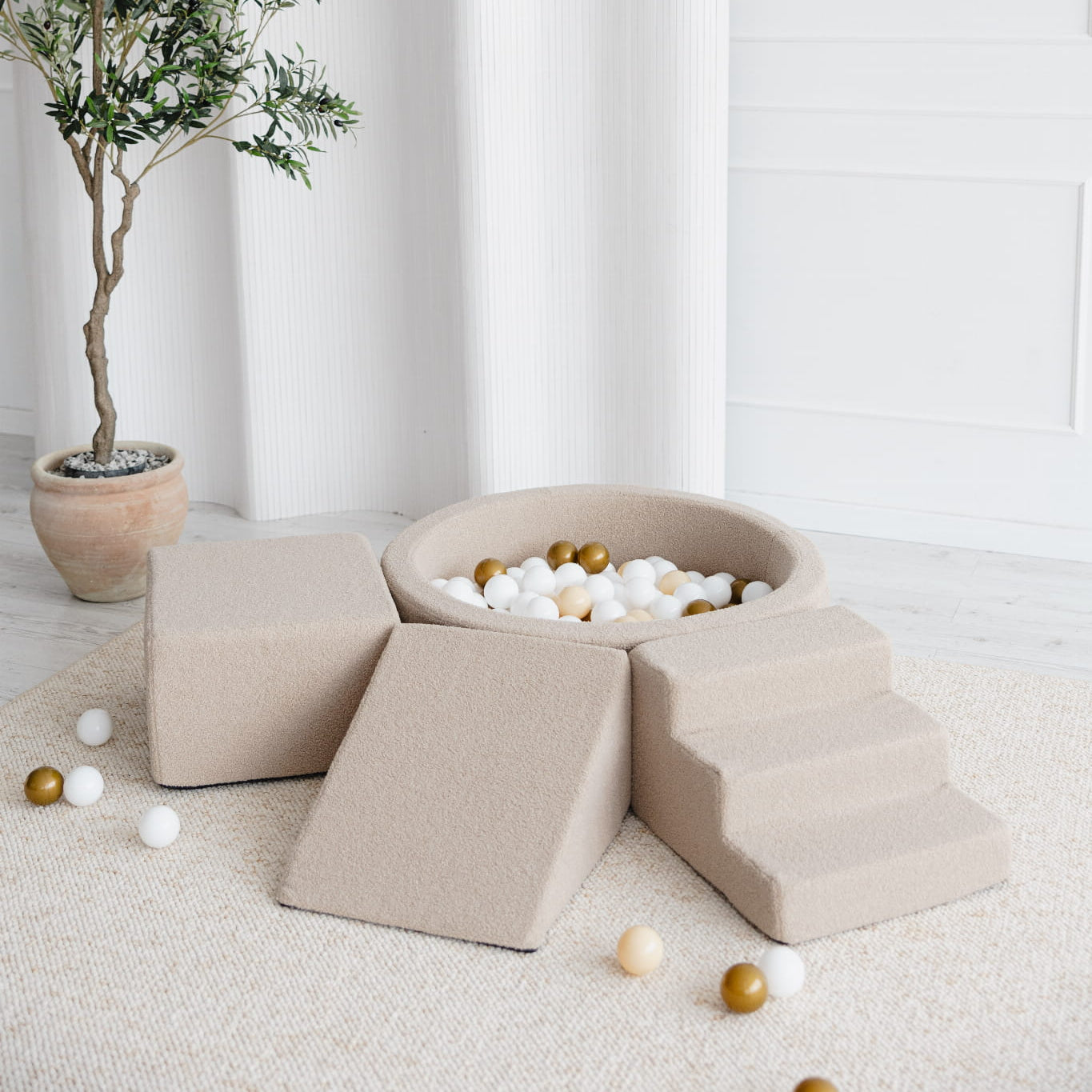 Play module + Sea of ​​balls, Beige