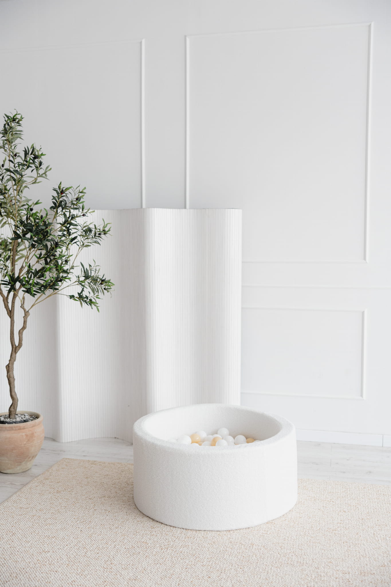 Monio, Sea of ​​Balls, Teddy Beige