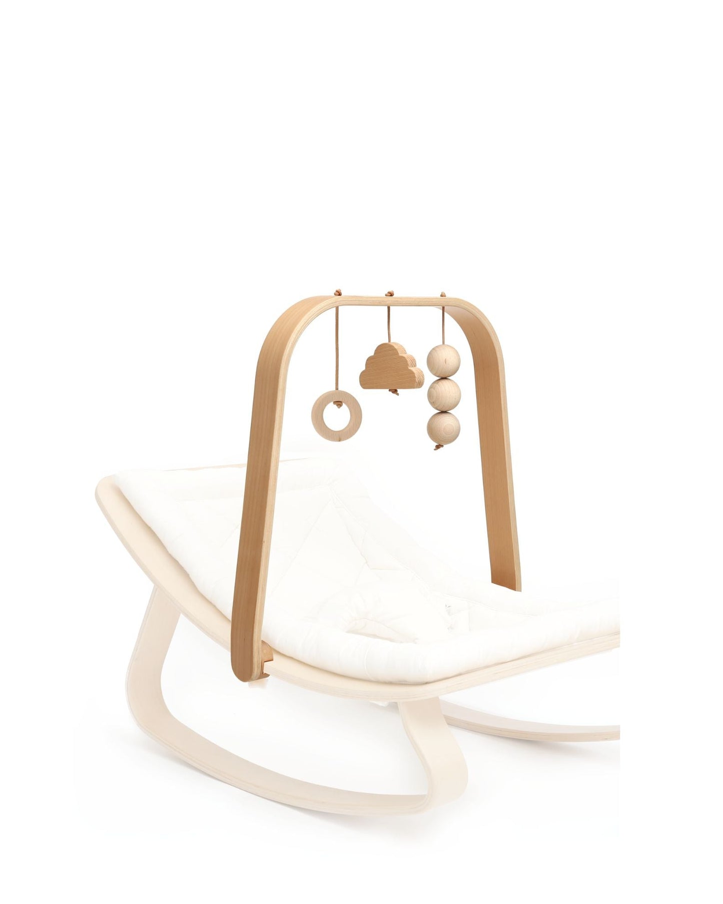 Charlie Crane, LEVO, Lelukaari