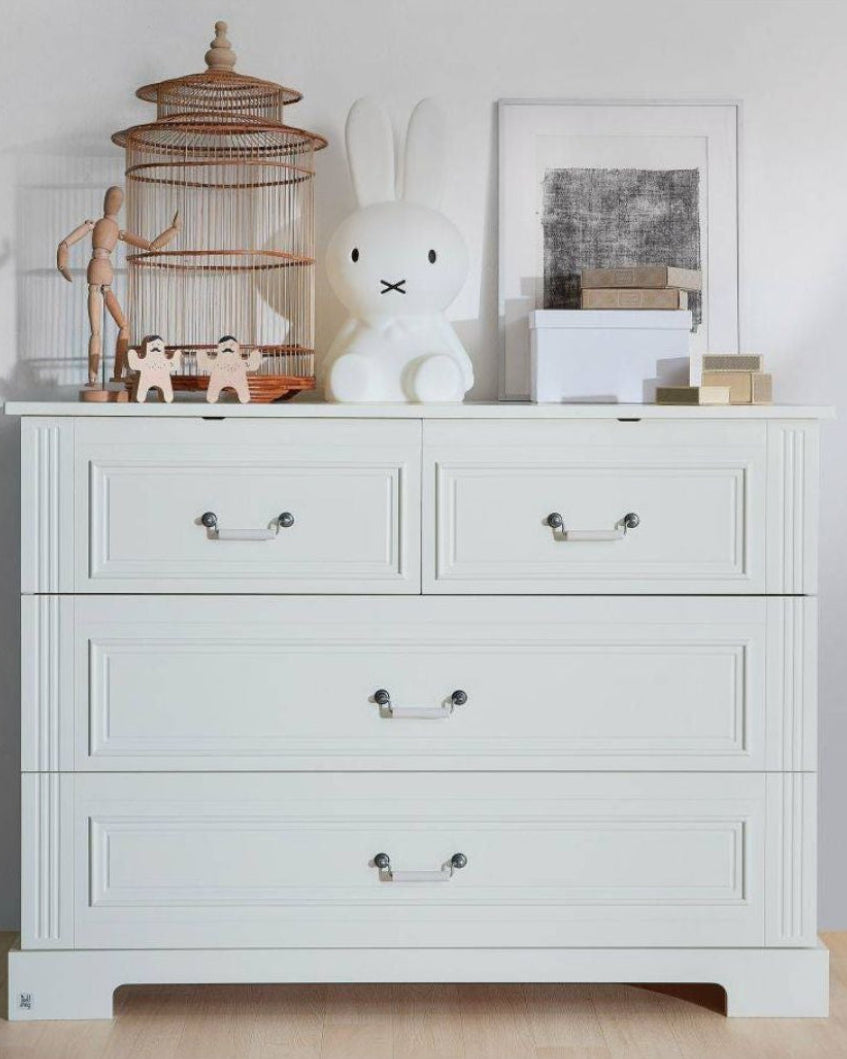 Bellamy, Ines, Byrå med 4 lådor, Vit