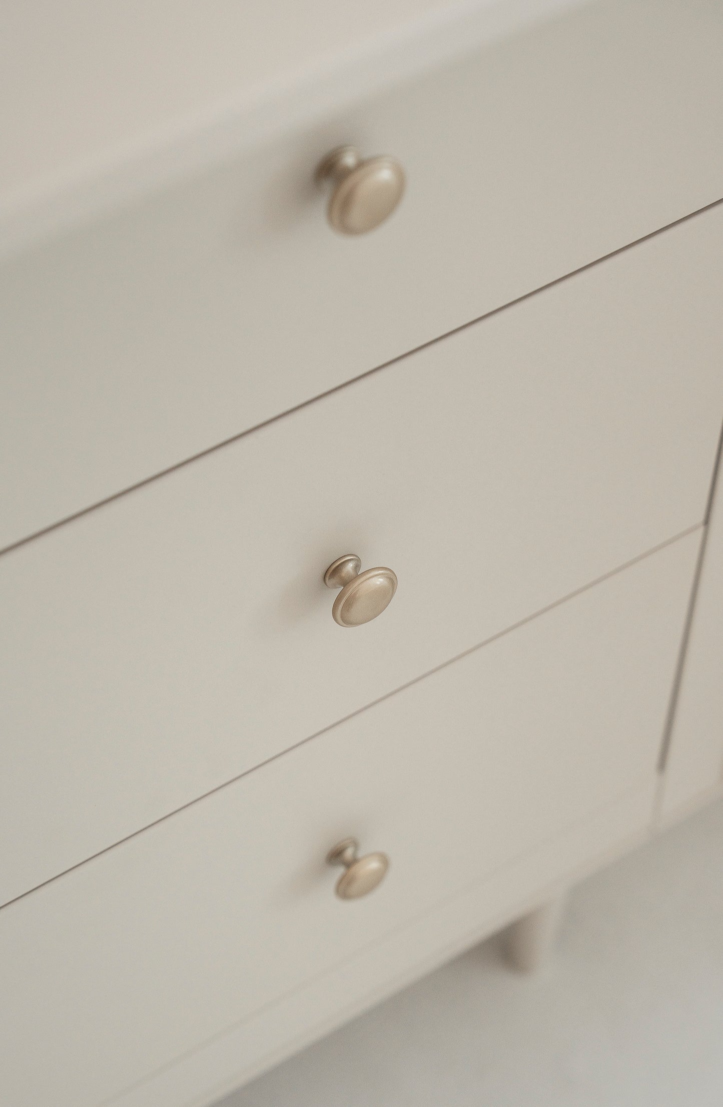 Pinio, Petite, Byrå, Champagne