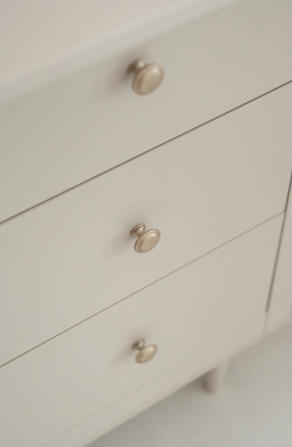 Pinio, Petite, Byrå, Champagne