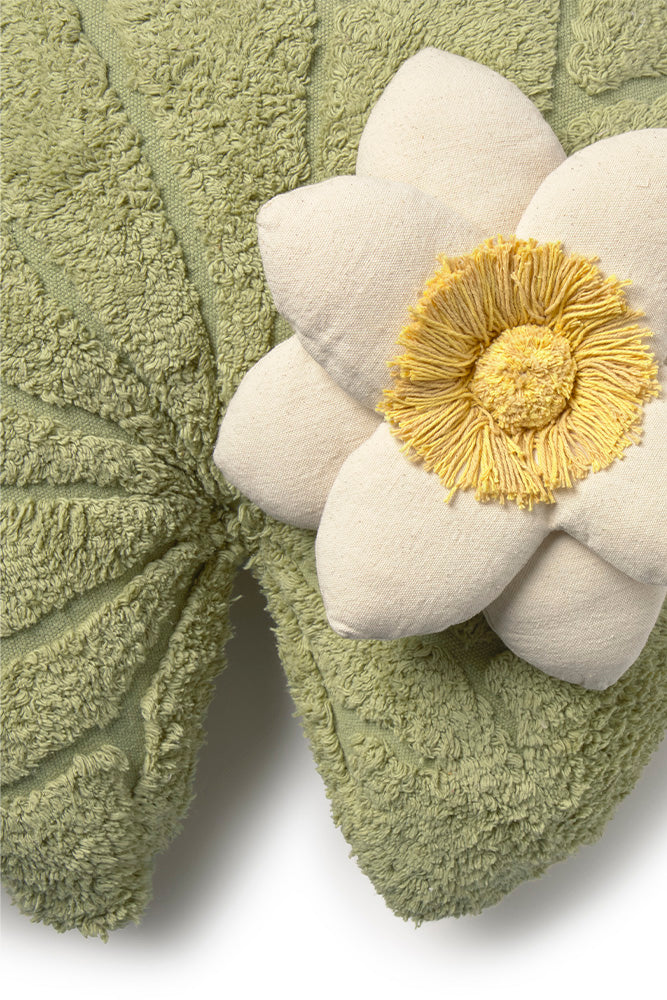 Swan Lake, Lattiatyyny, Water Lily