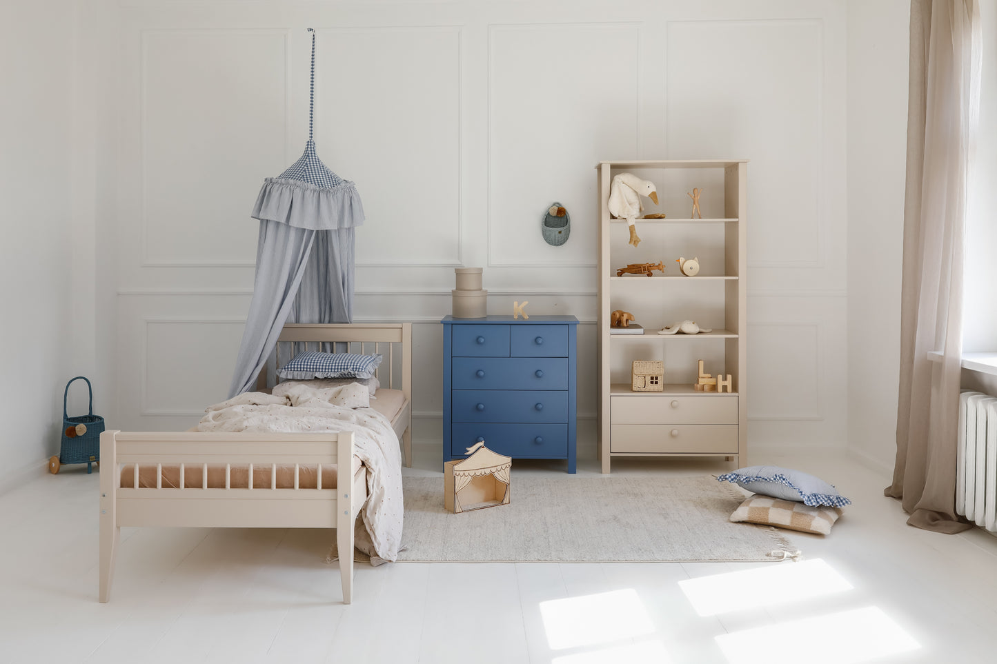 Inmondo, Collet Korkea Lipasto, 7 eri sävyä