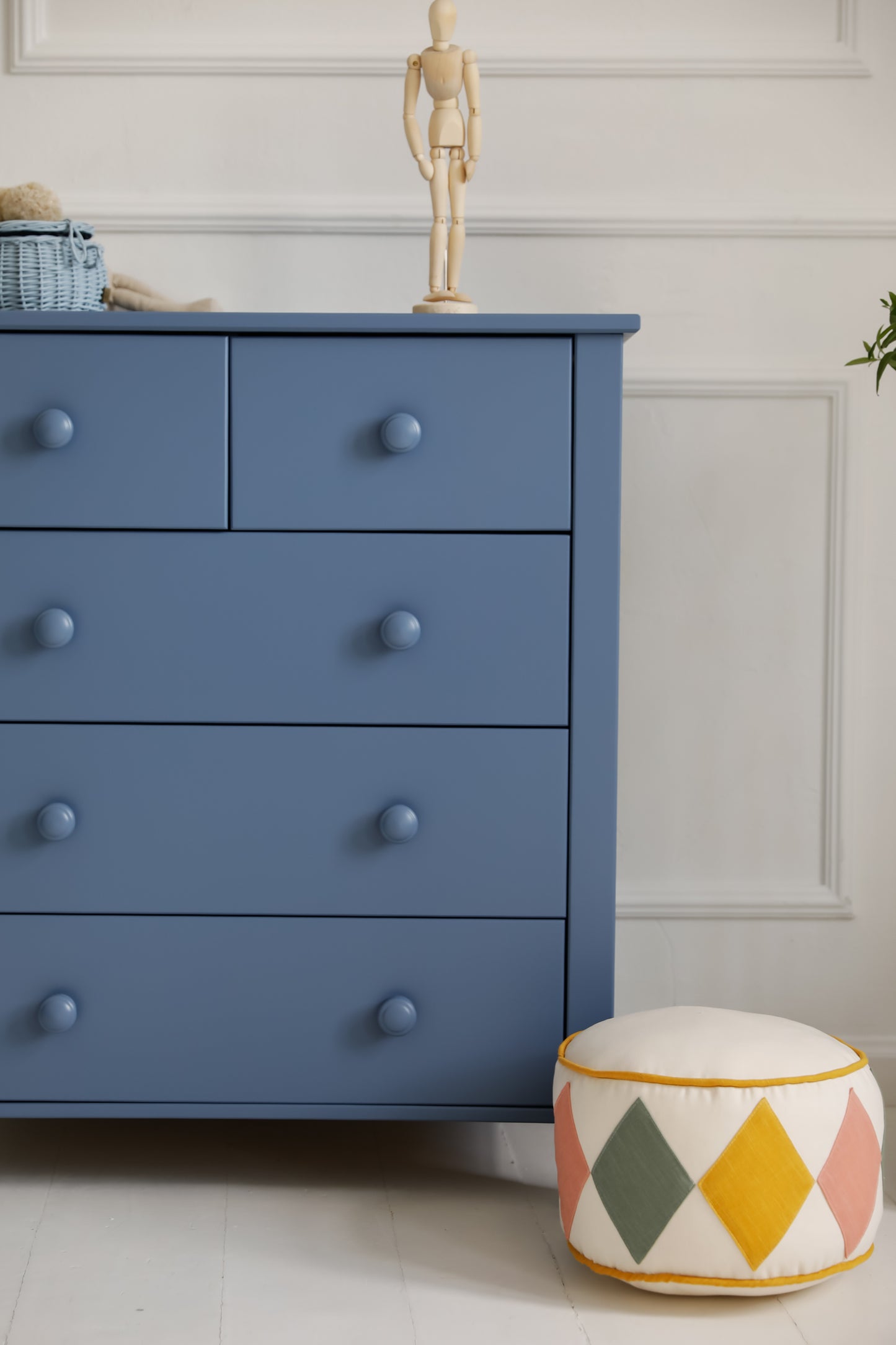 Inmondo, Collet Korkea Lipasto, 7 eri sävyä