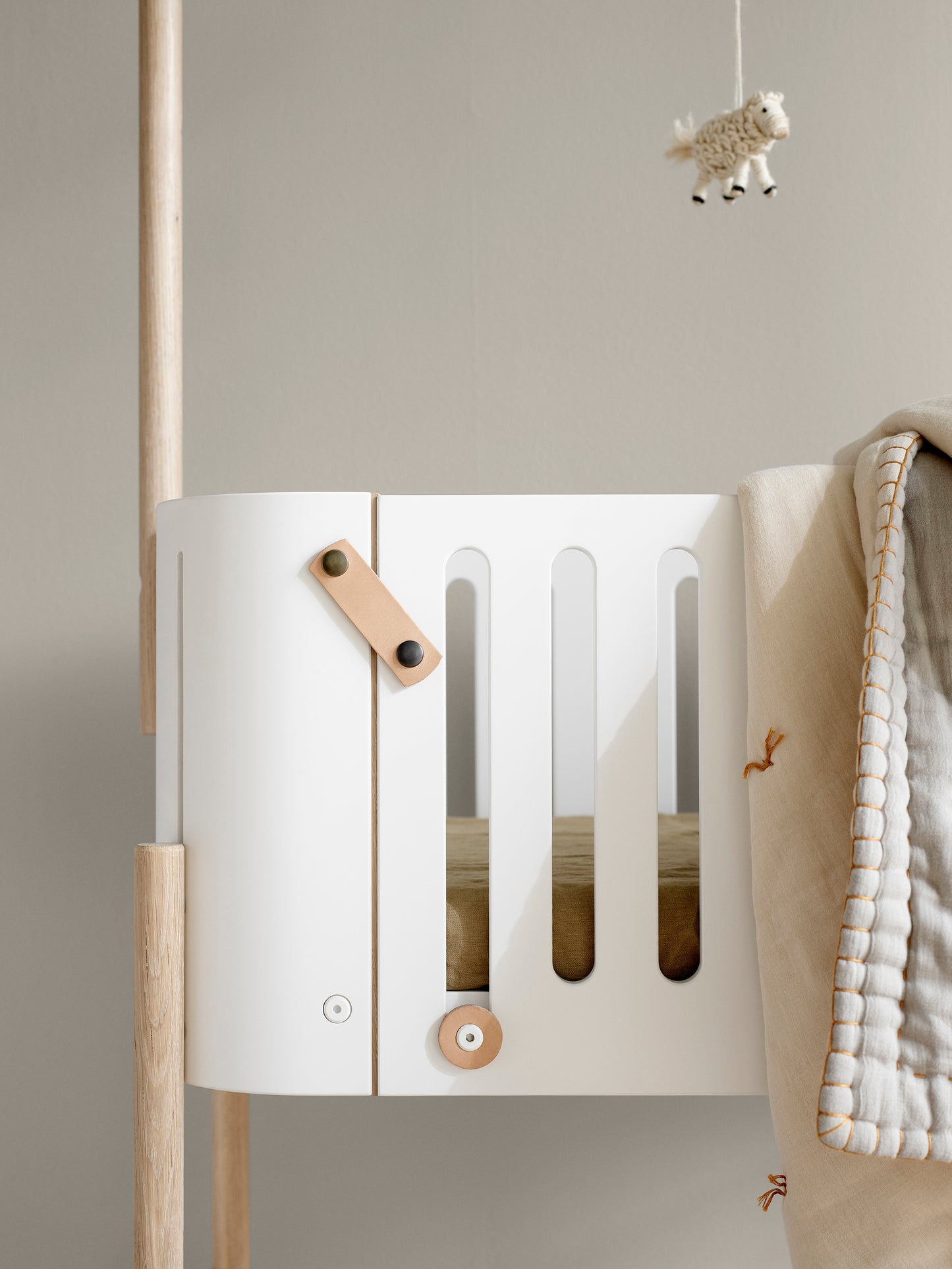 Oliver Furniture, Wood Co-Sleeper, White/Oak