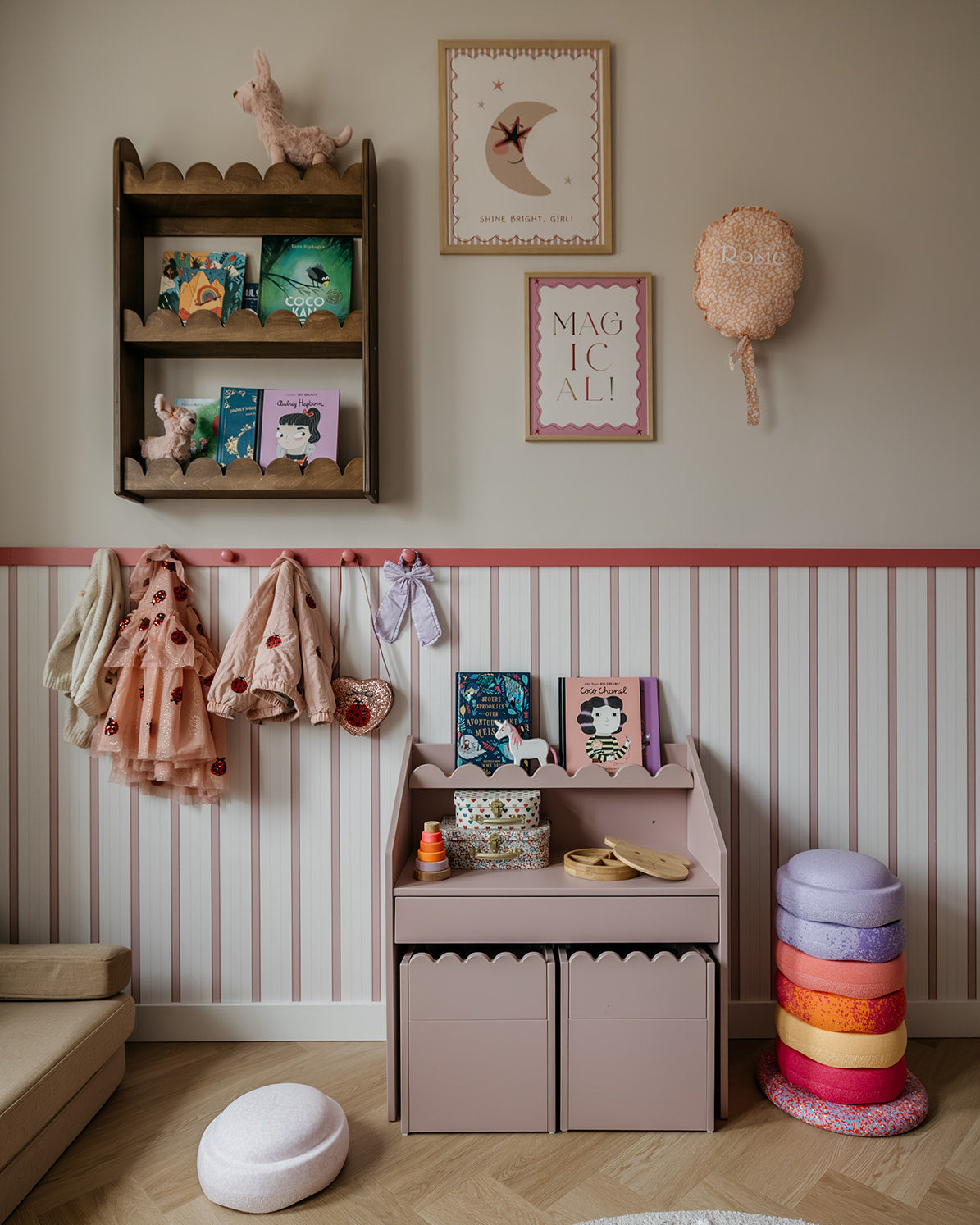 Bokhörna, Montessoribord och stolar, Solnedgång