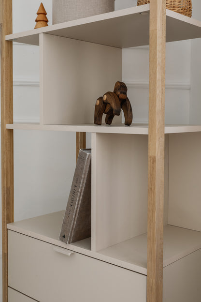 Bellamy, Versa bokhylla liten, latte