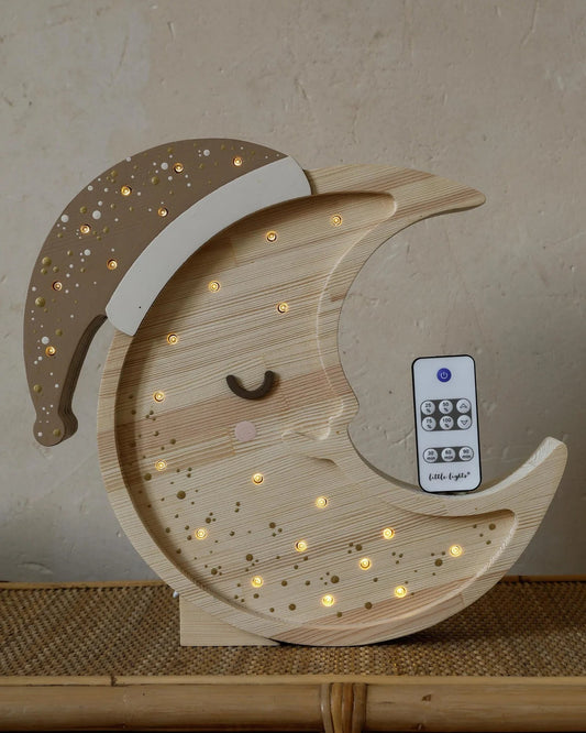 Little Lights, Yövalo, Moon, Cappuccino Wood