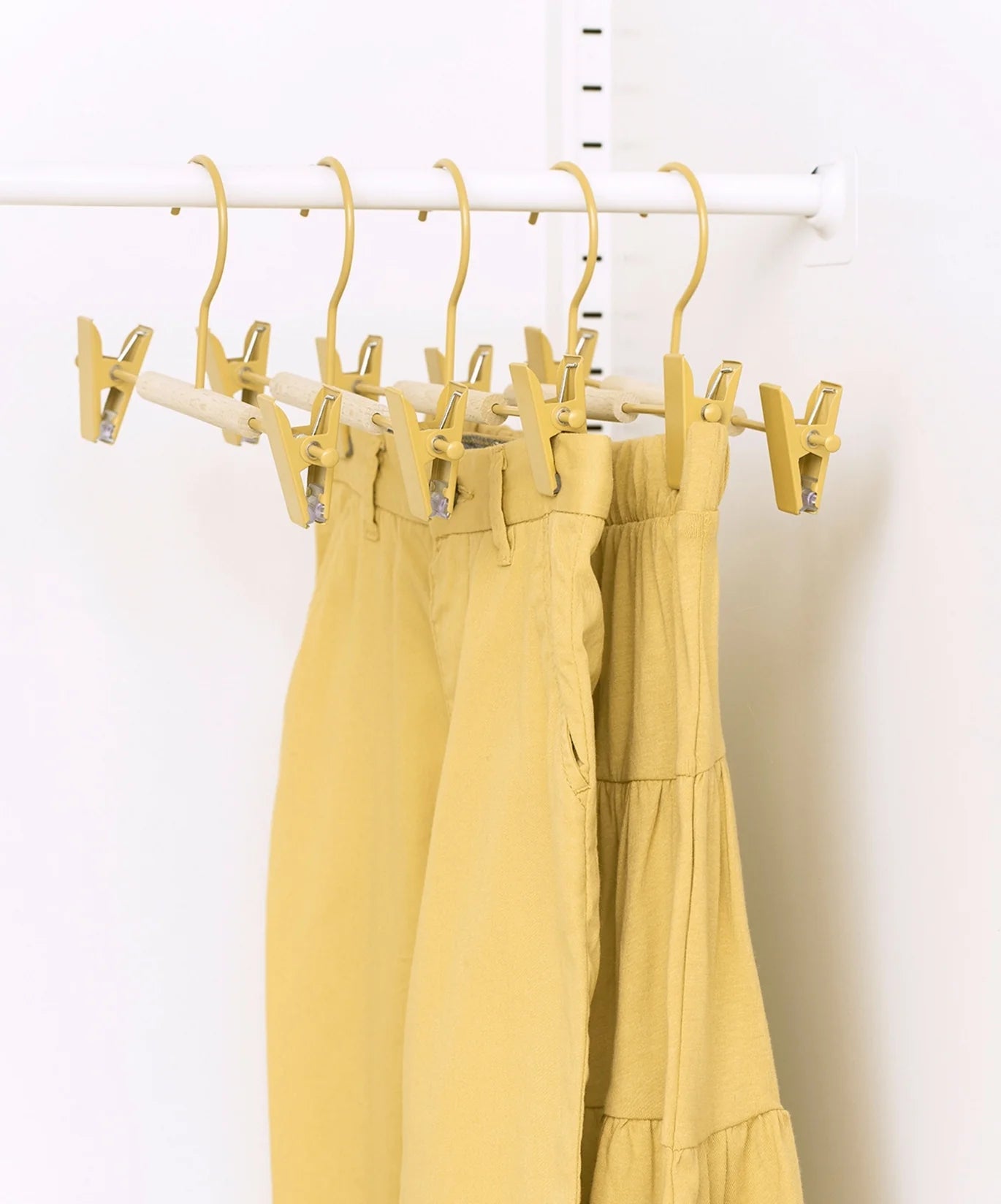 Mustard Made, Children's Hangers with Clips, 5 pcs (assorted colors)