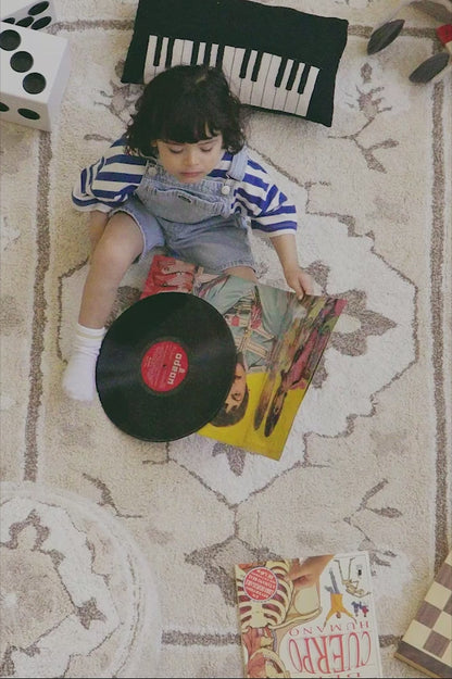 Music Studio, Pestävä Matto, Persian Natural, (Eri kokoja)
