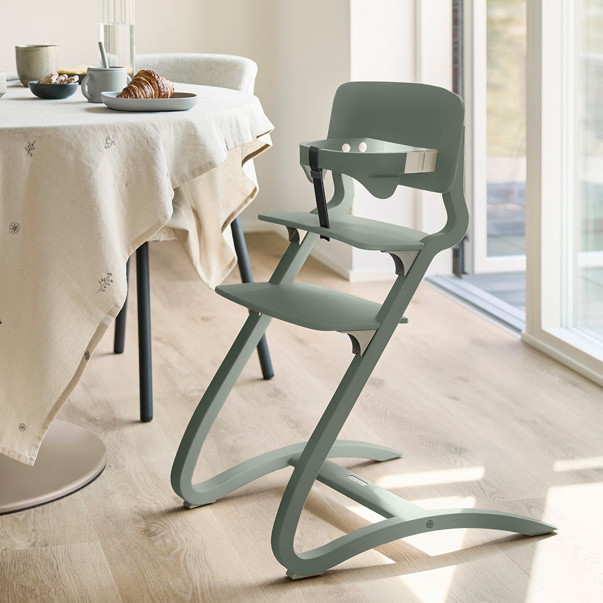 Leander Louie, Turvakaari Syöttötuoliin, Sage Green