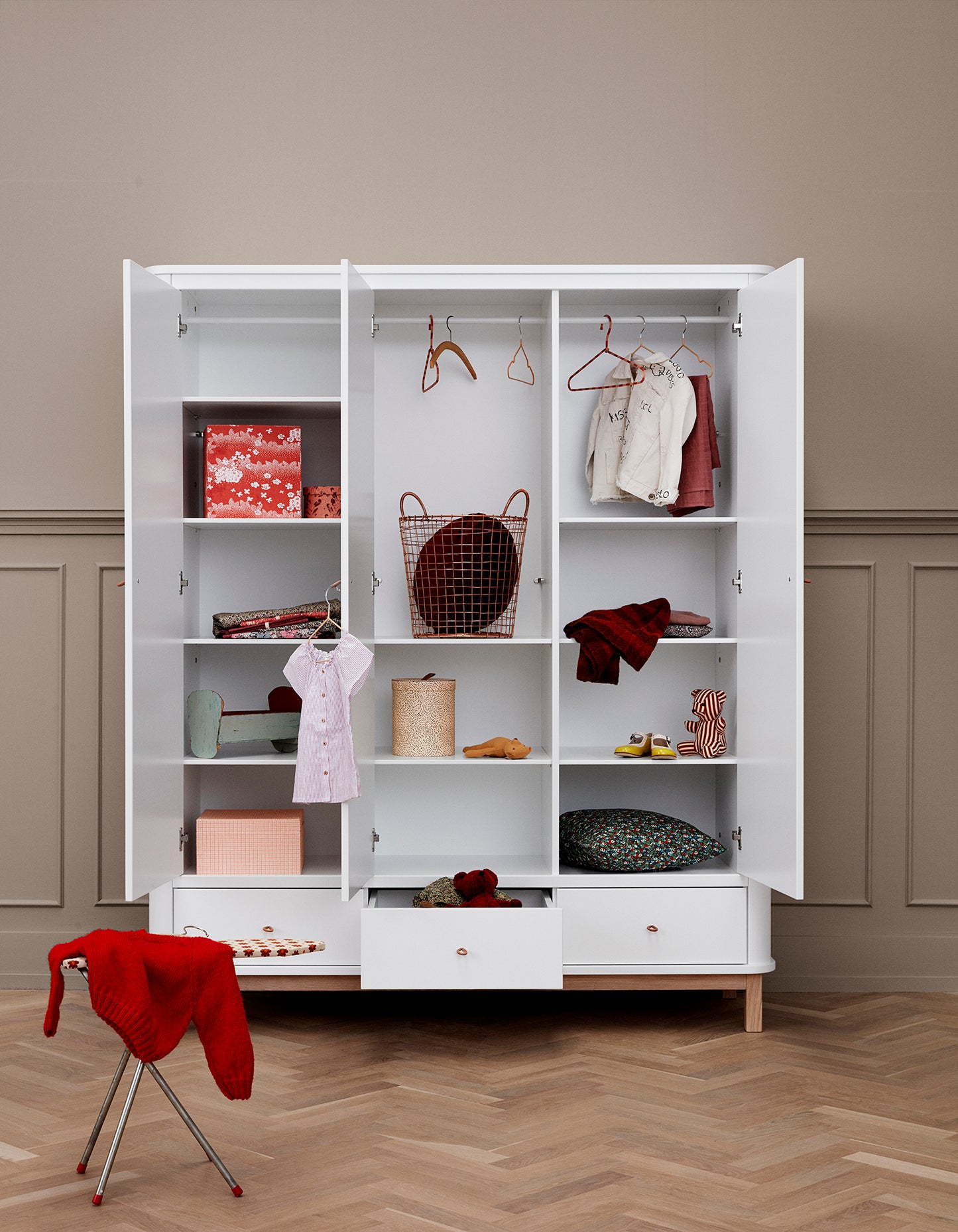 Oliver Furniture, Wood, Vaatekaappi 3 ovea, White/Oak