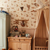 Little Bears, Tapetti