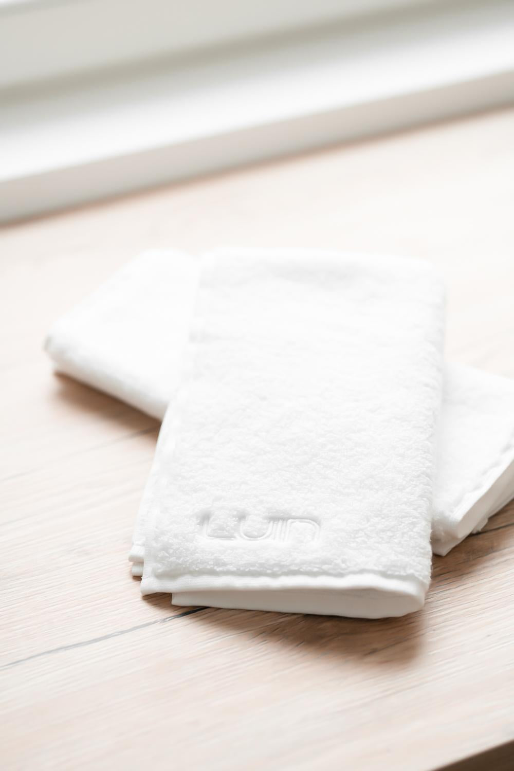 Luin Living Towels, Snow, 4 different sizes