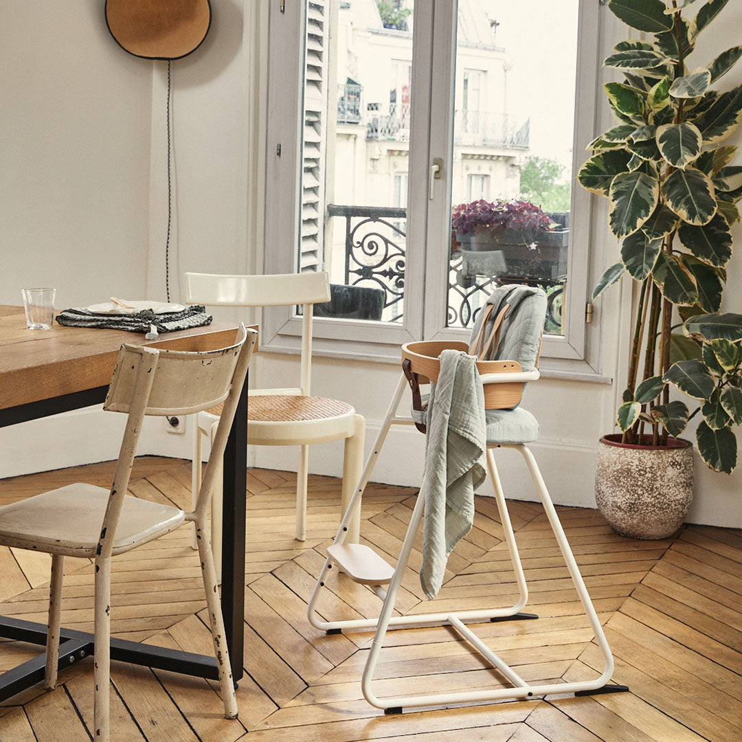 Charlie Crane, Children's chair TIBU, White/Natural – Lasten Satumetsä