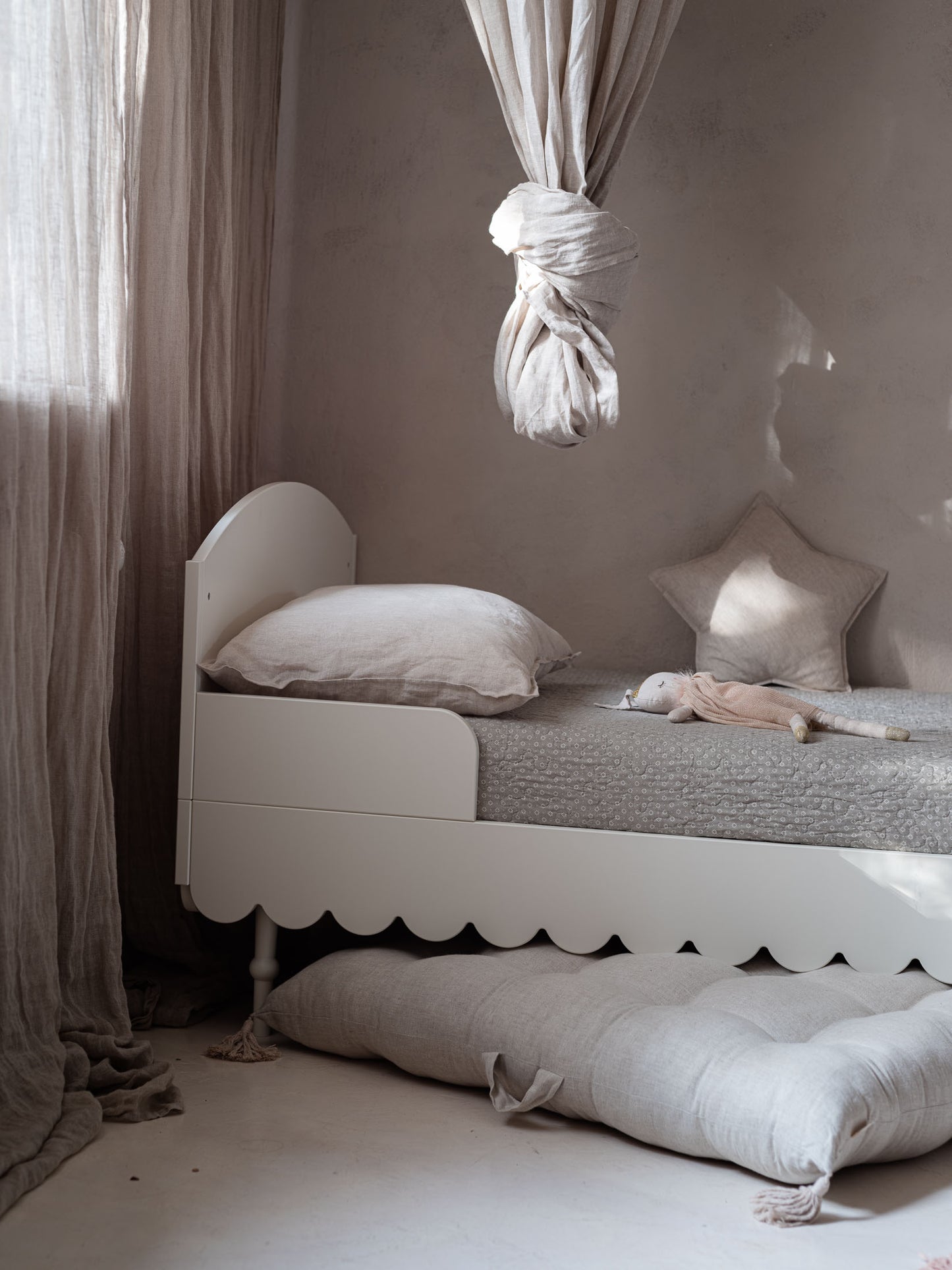 Wood Luck Design, Bed 90x200, Babushka White
