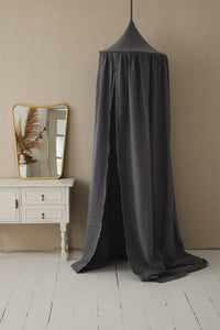 Moi Mili Vuodekatos, Anthracite and Gold