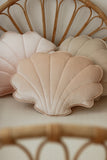 Moi Mili Sisustustyyny Small, Velvet Shell "Apricot Pearl"
