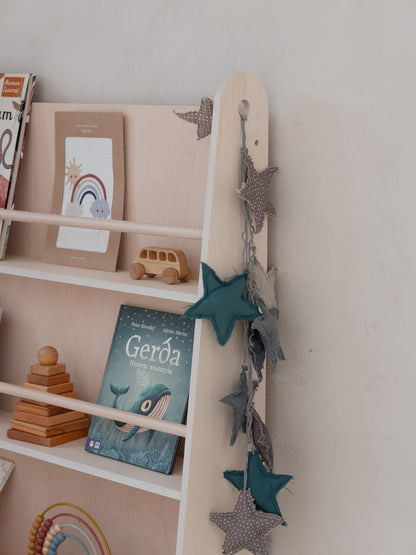 Wood Luck Design, Montessori Kirjahylly Bookworm, 4 eri väriä