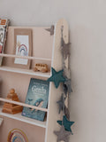 Montessori Kirjahylly Bookworm, 3 eri väriä