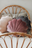 Moi Mili Sisustustyyny Small, Velvet Shell "Cosmic Pearl"