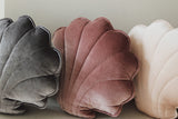 Moi Mili Sisustustyyny Small, Velvet Shell "Cosmic Pearl"
