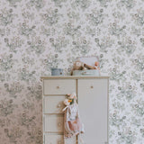 Little Clovers, Tapetti